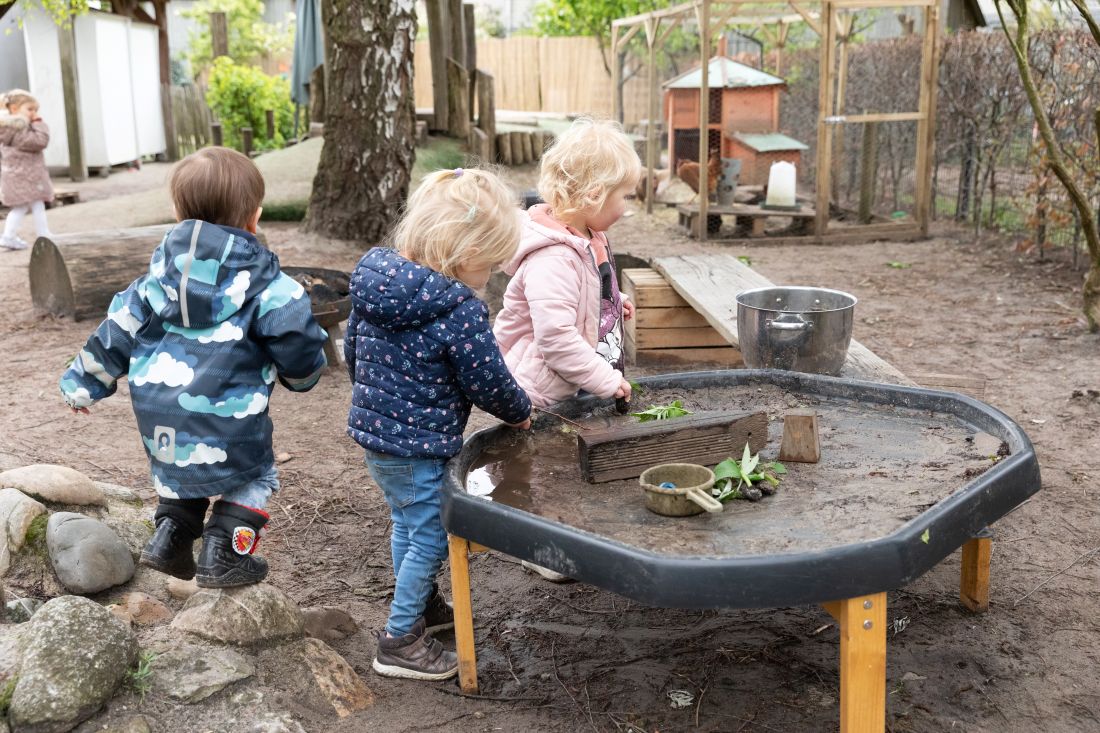 Buitenspelen geeft nieuwe ervaringen