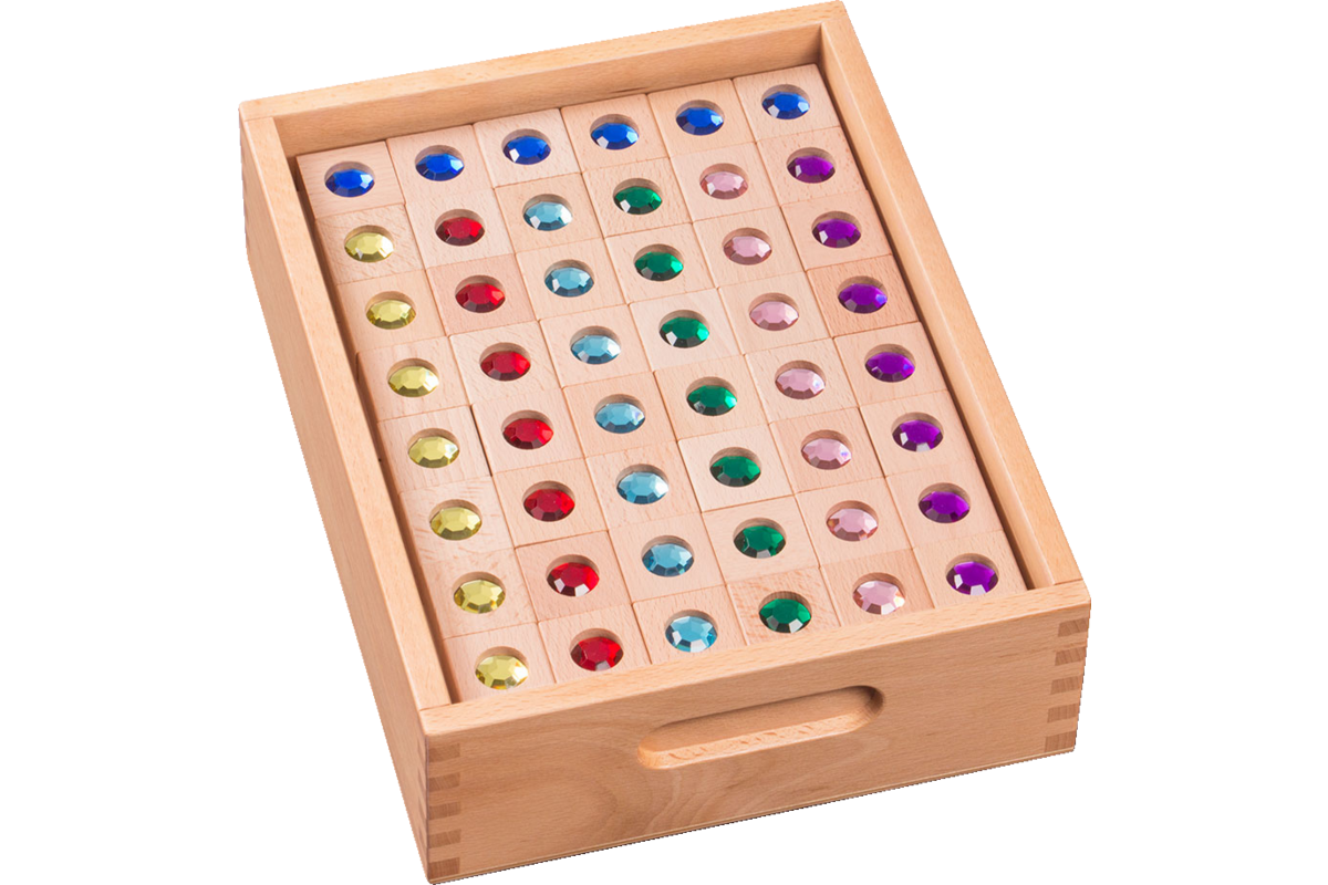 Juweelstenen in een houten kist