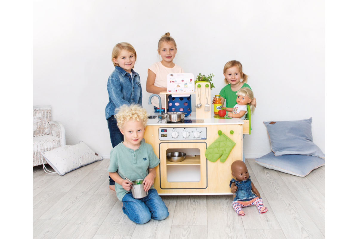 Housekeeping Center 4 in 1