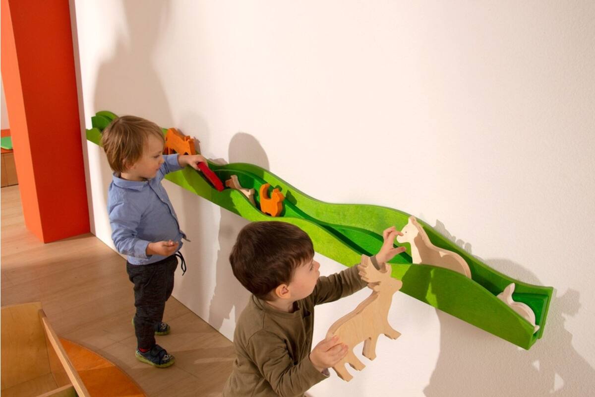 Speellijst natuur voor aan de muur voor speeldieren, groen