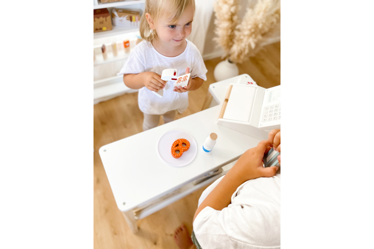 Small Foot - houten speelgoedkassa met scanner, 15 delig