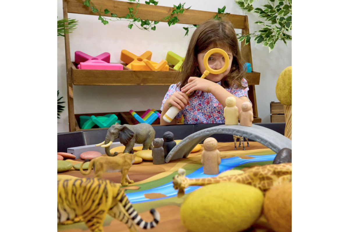 Interactieve kleine wereld safarilandschap