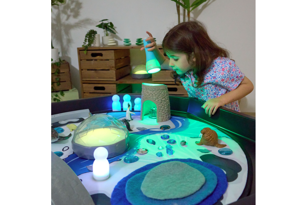 Tuff tray | Interactieve kleine wereld poolgebied