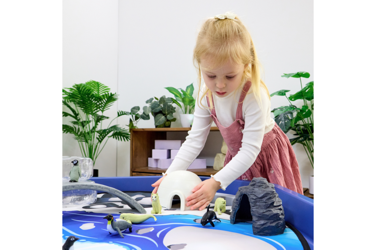 Tuff tray | Interactieve kleine wereld poolgebied
