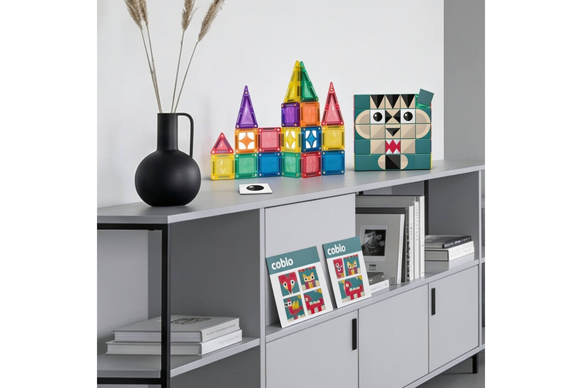 Coblo Mini's + Mosaic toppers