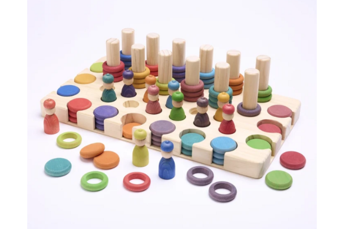 Regenboog ontdekset, loose parts, hout