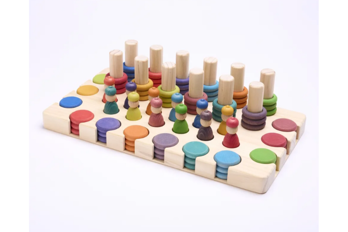 Regenboog ontdekset, loose parts, hout