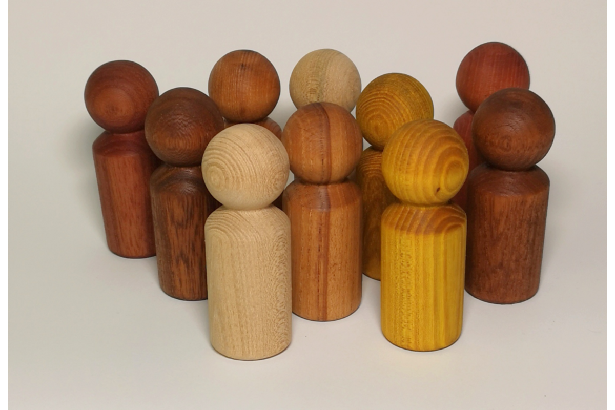Multiculturele houten mensen