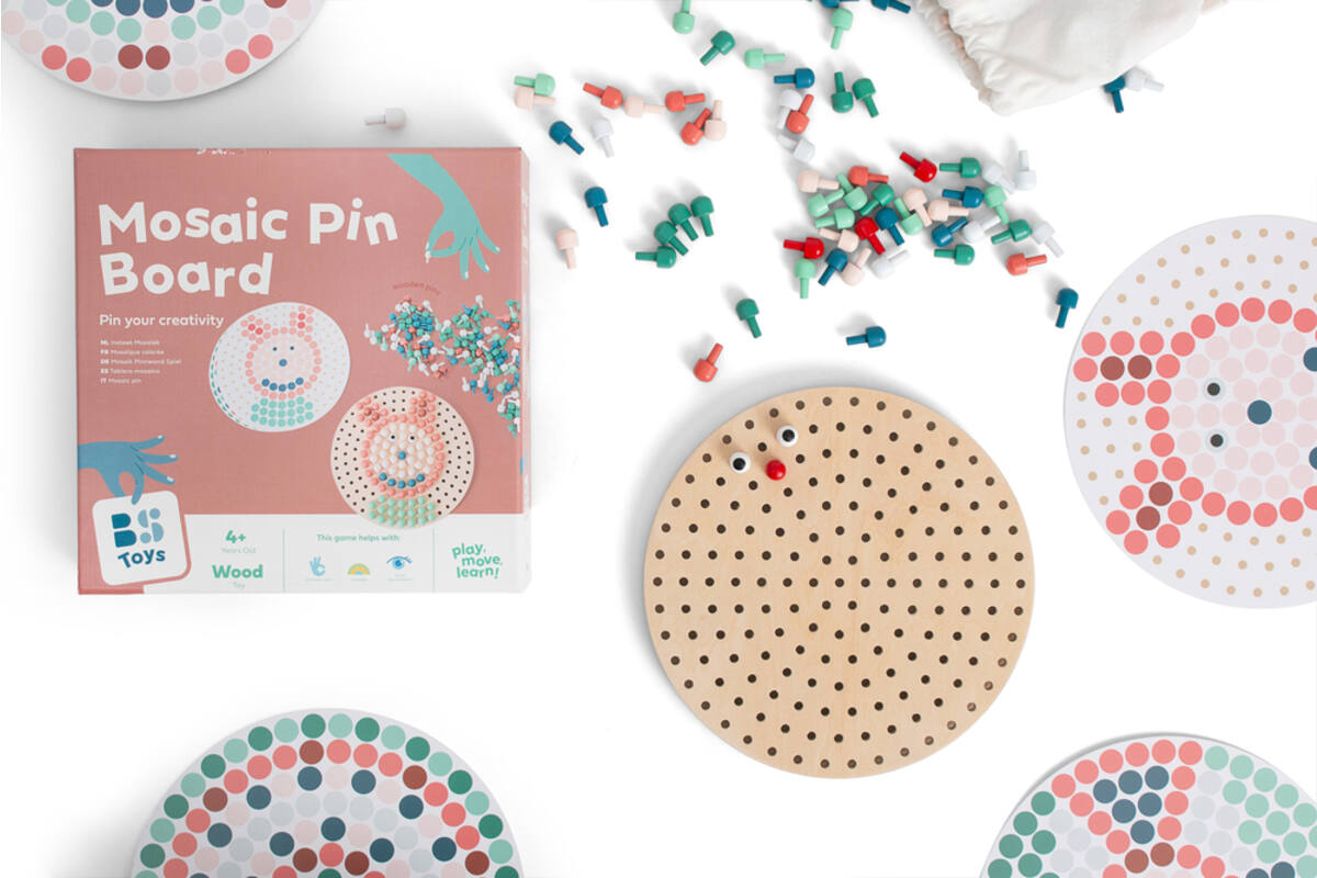 Mosaic Pin Board