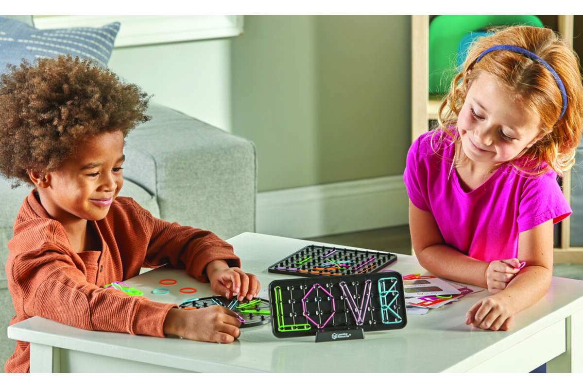 STEM Onderzoekers Geo-Glow Kunst