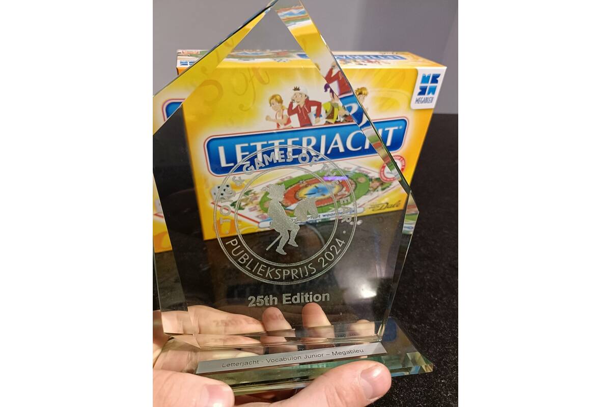 Letterjacht inclusief Van Dale Junior woordenboeken