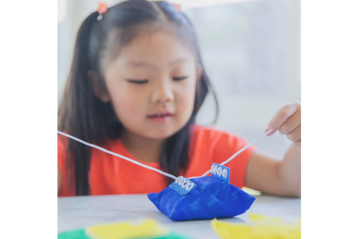 Leren mezelf aankleden pittenzakken