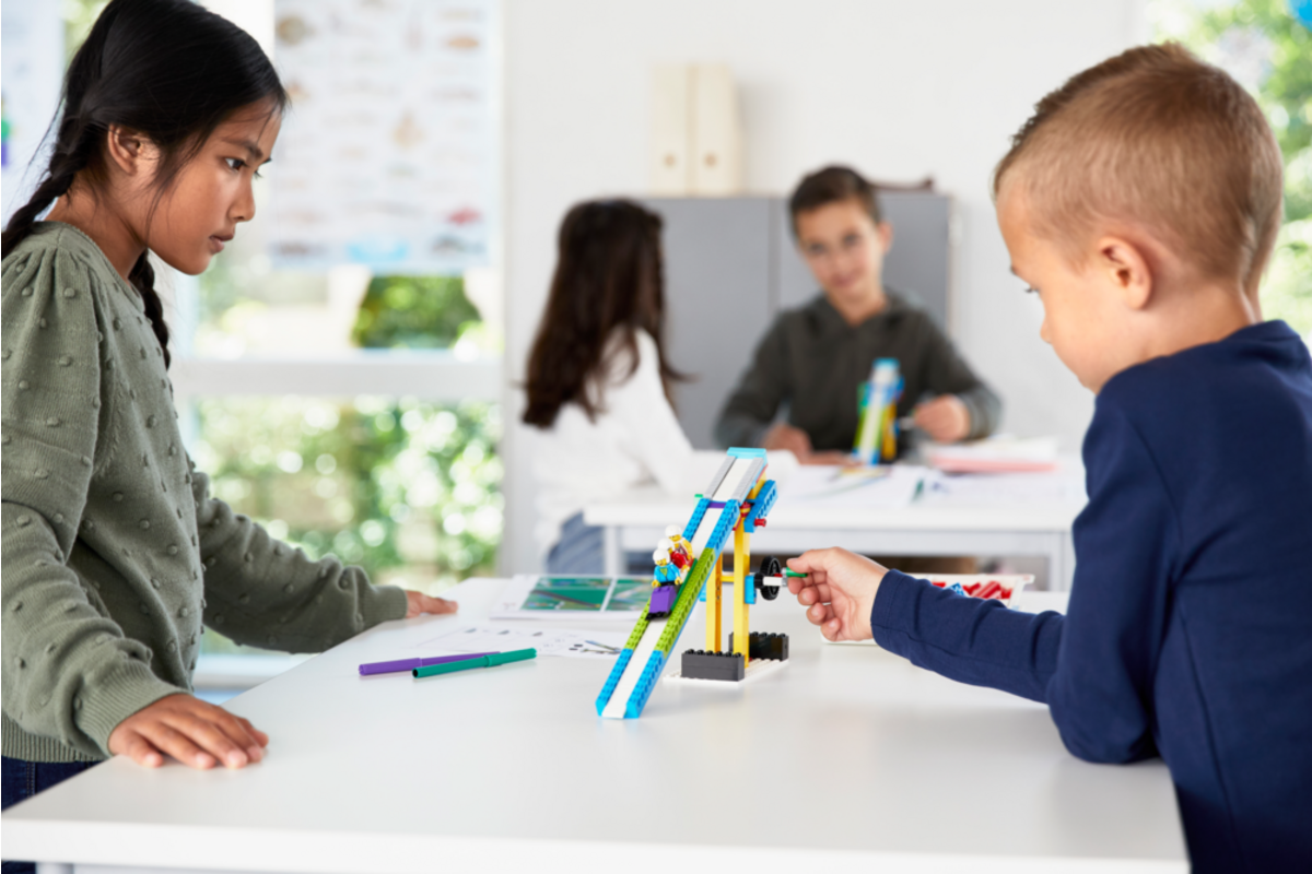 LEGO® Education 45401 BricQ Motion Essential Set