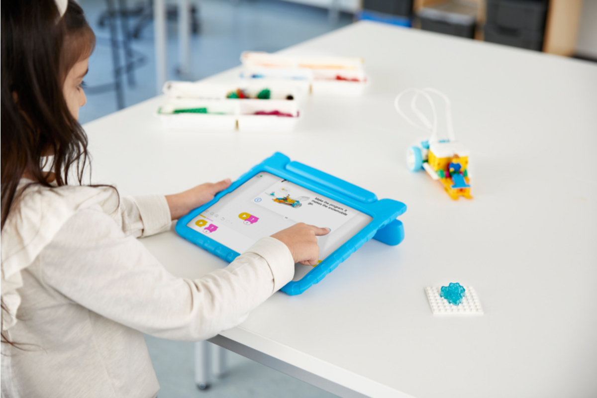 LEGO® Education 45345 SPIKE™ Essential Set