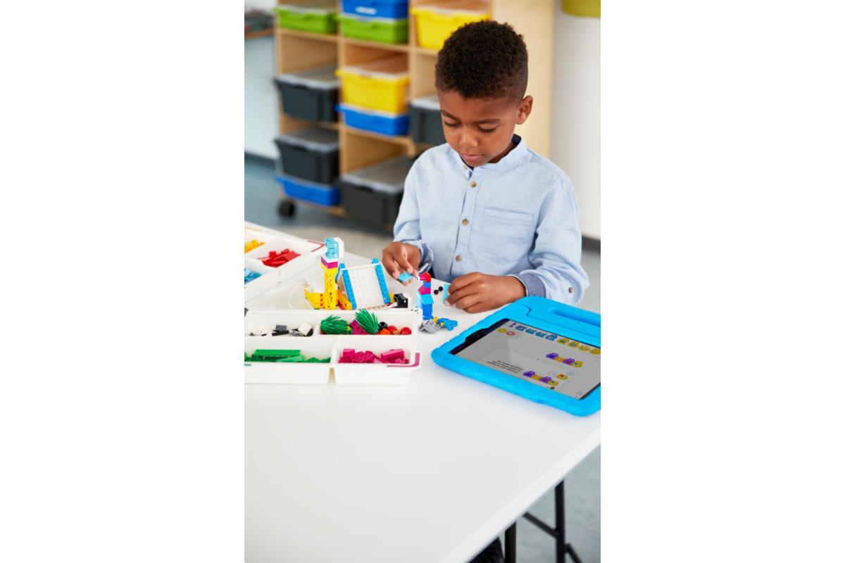 LEGO® Education 45345 SPIKE™ Essential Set