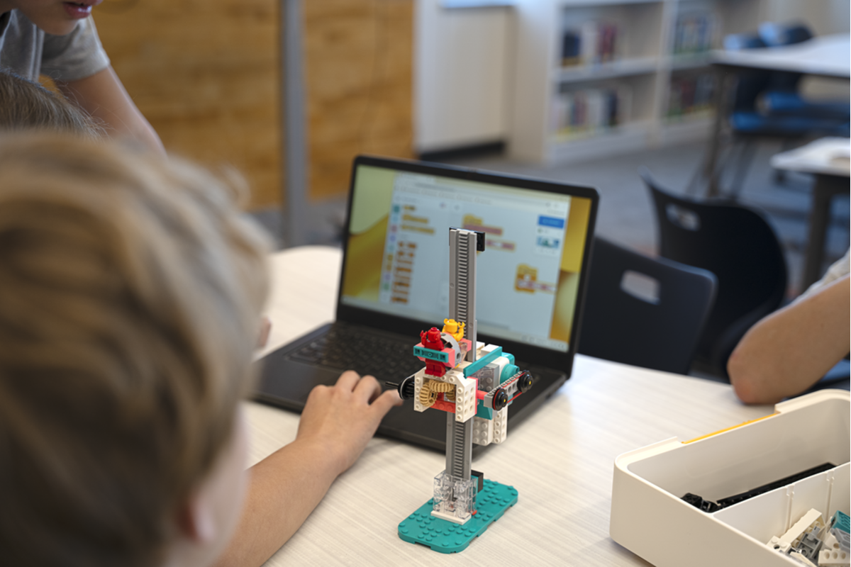 Training LEGO® Education Computer Science & AI