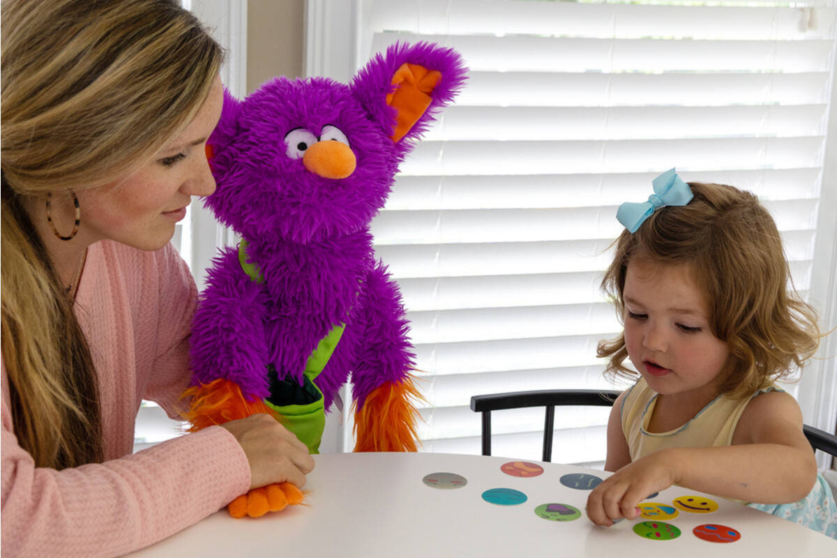 Emotie Edgar, pop 51 cm met 12 emotie fiches