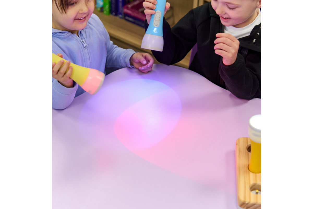 Zaklampen, 6 stuks inclusief oplaadstation