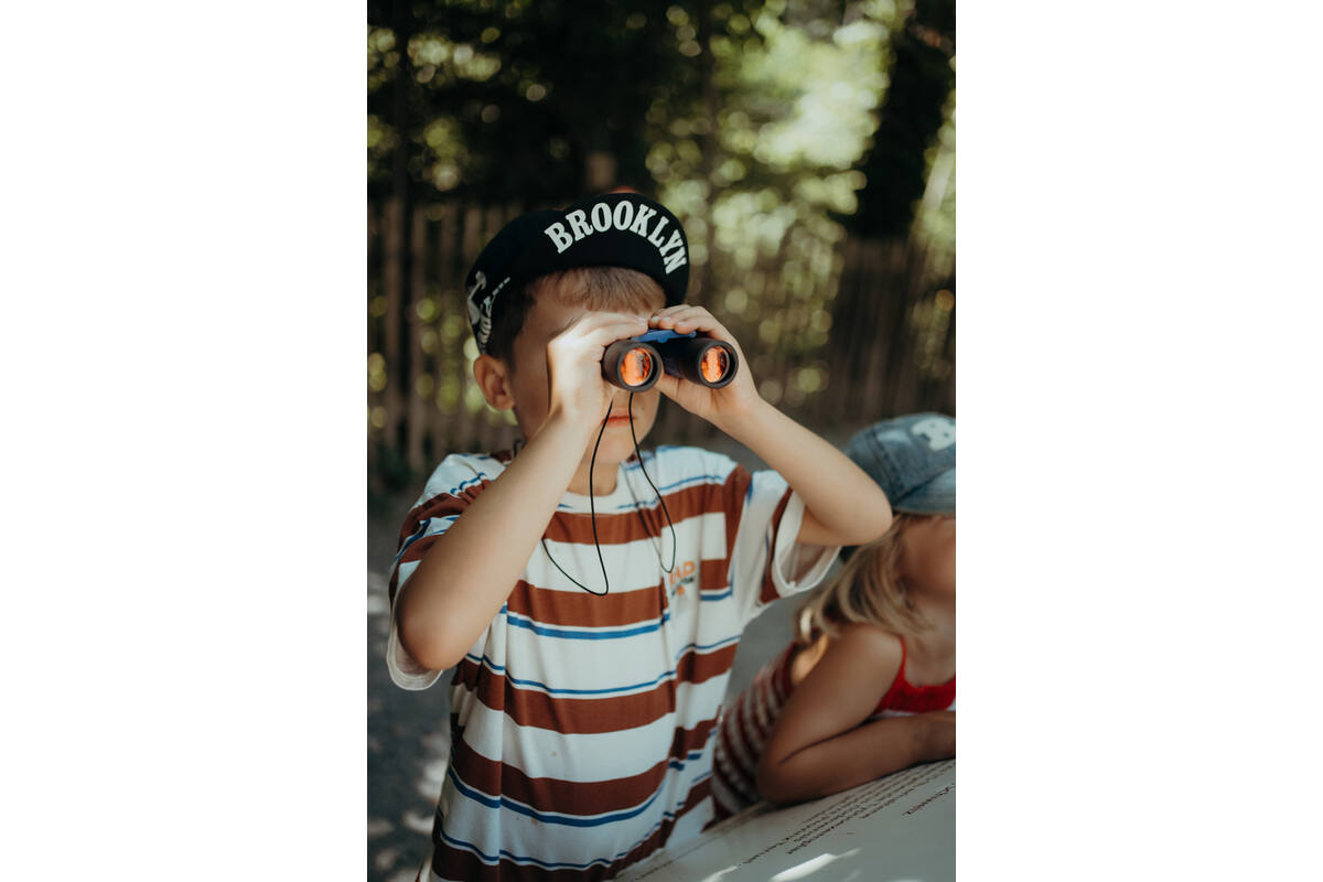 Kidywolf Kidybinoculars -  10x25 binoculars,  compact & lightweight