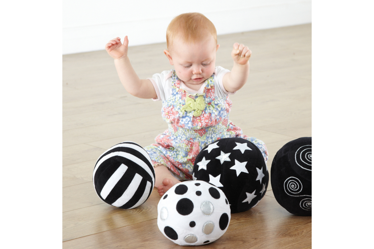 Activiteiten sensorisch ballen zwart en wit zachte 4 stuks