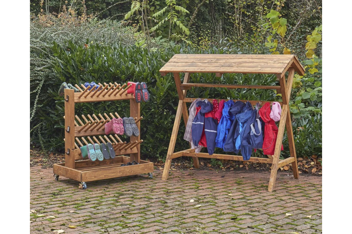 Kleding- en laarzencombinatie verrijdbaar