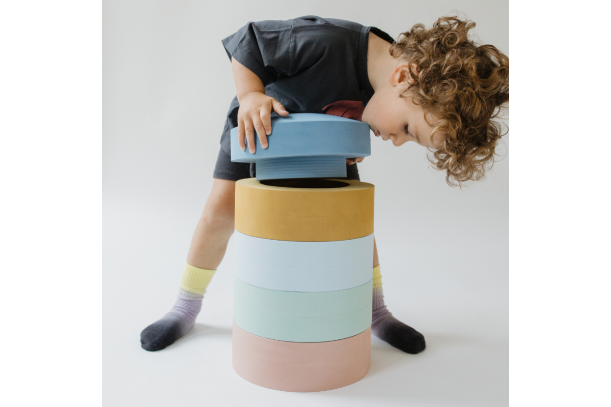 Moes Play - Rainbow Chair Ocean