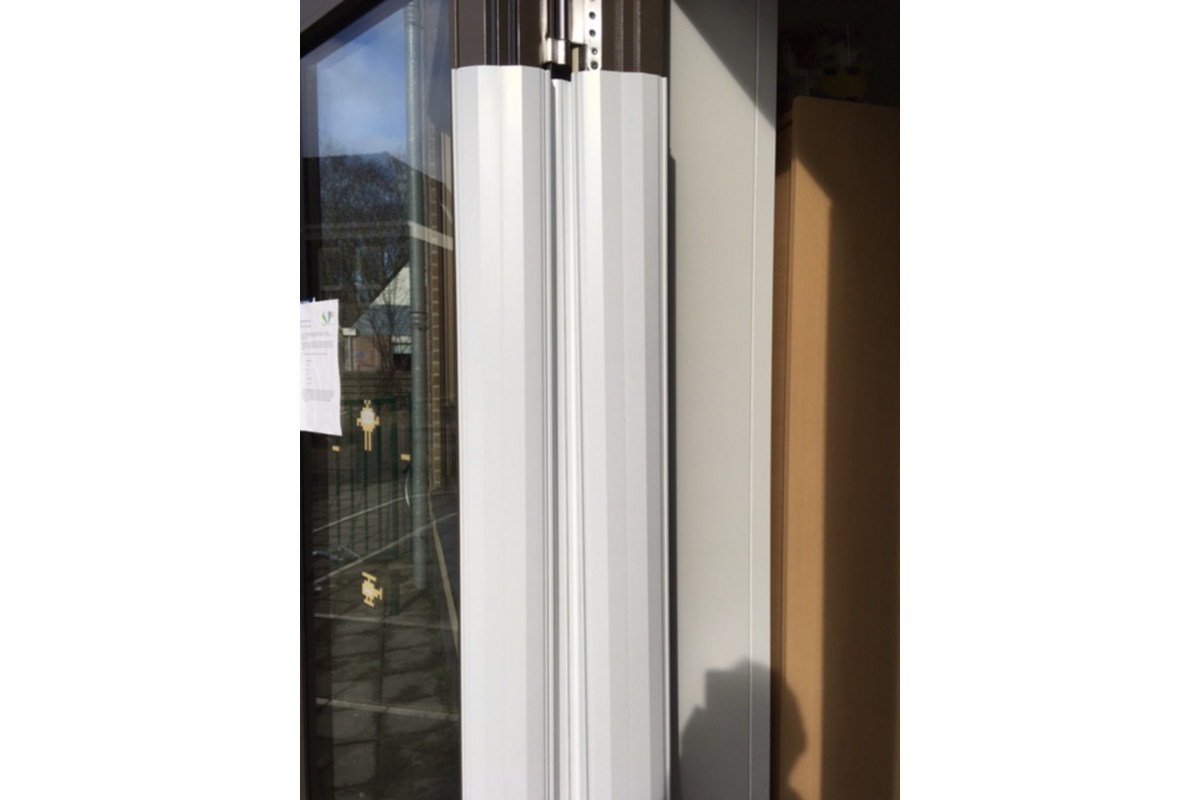 Vingerbeschermingsprofiel extreme 195 cm wit