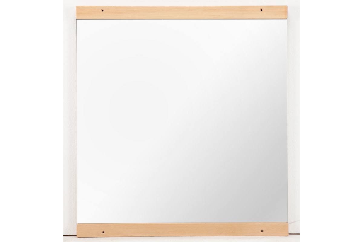 Spiegel voor aan de wand