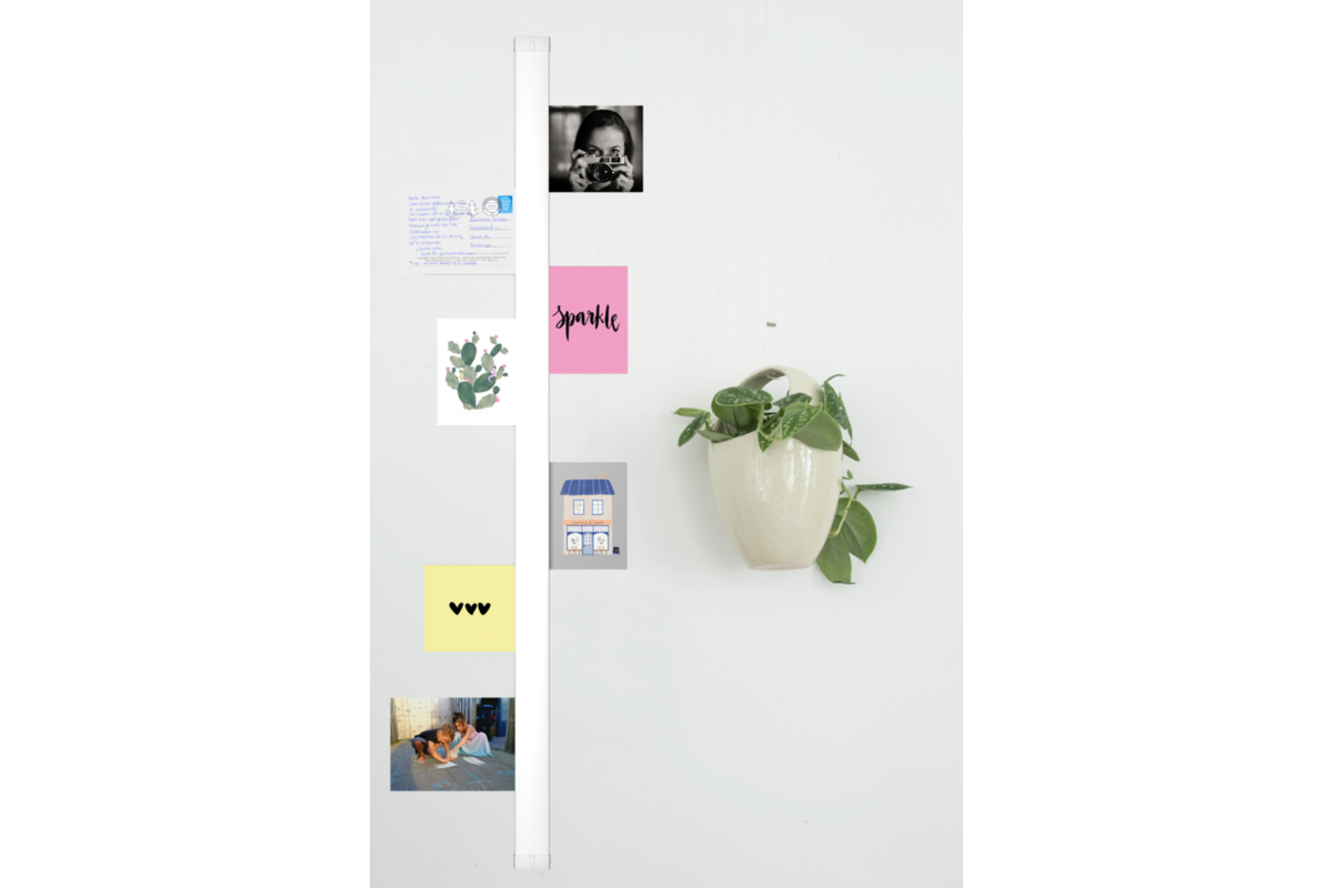 Card Rail wit, 114 cm, inclusief bevestigingsmateriaal en magneetjes