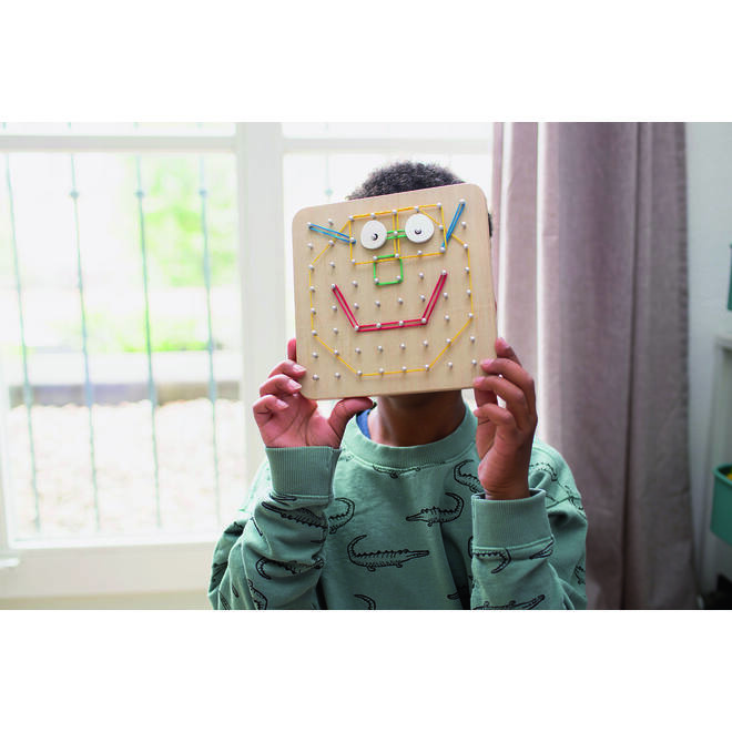 BS | Geoboard
