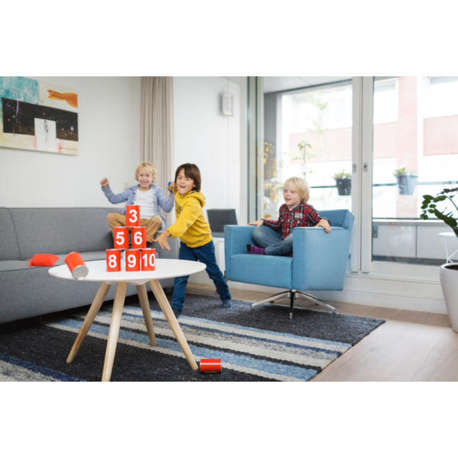BS | Buitenspeel blikken gooien