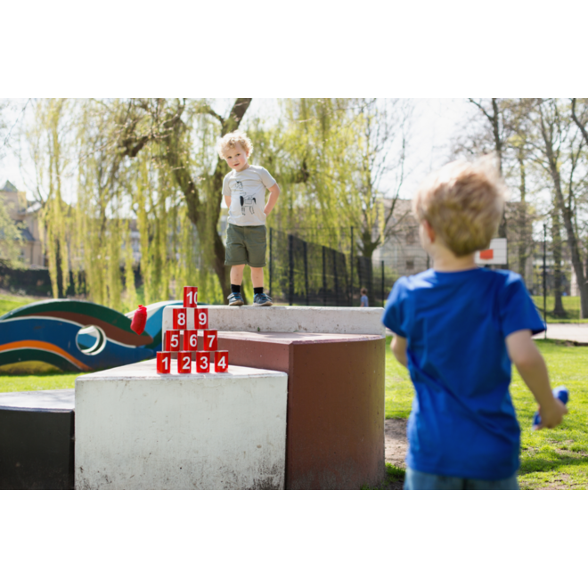 BS | Buitenspeel blikken gooien