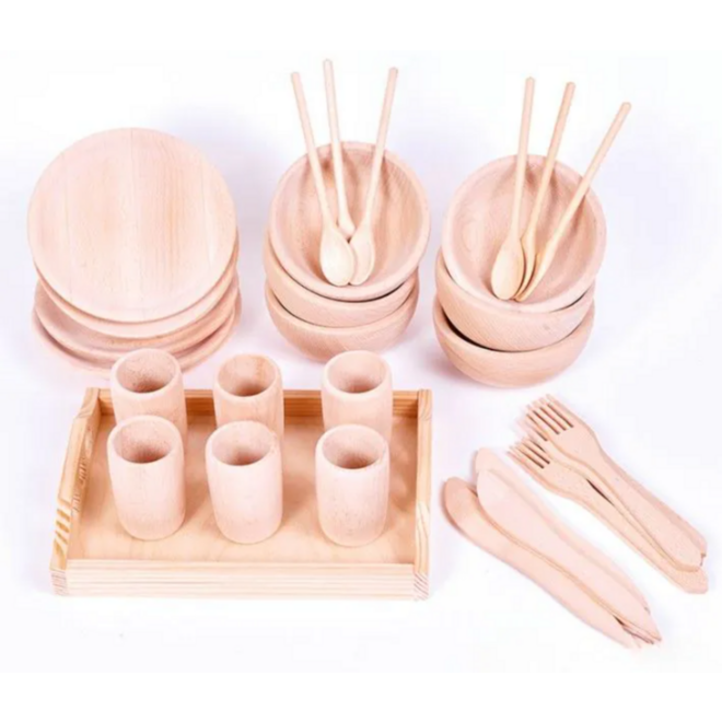 Grote houten theeset