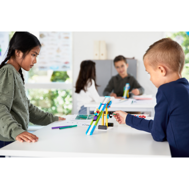 LEGO® Education 45401 BricQ Motion Essential Set