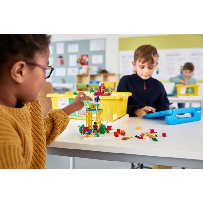 LEGO® Education 45345 SPIKE™ Essential Set