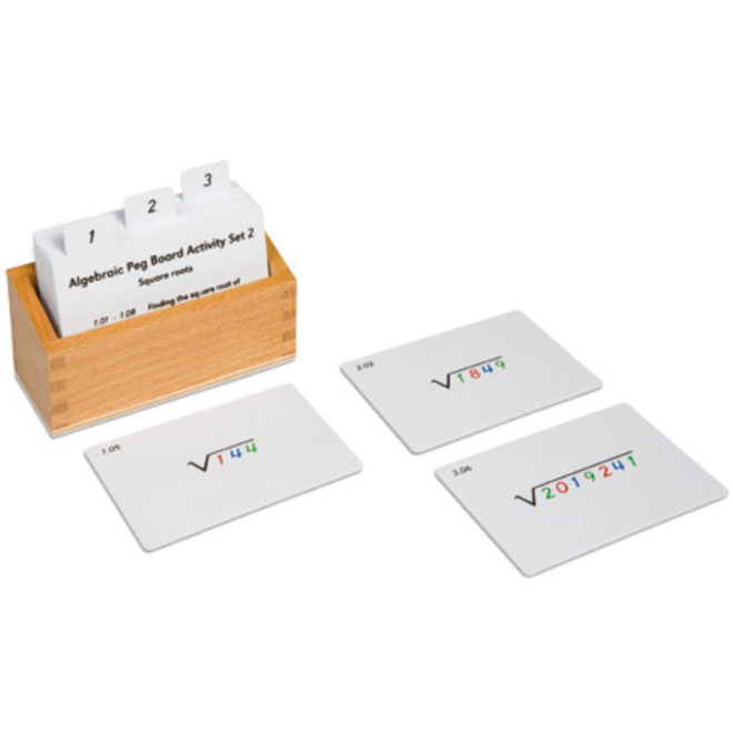 Kist met opdrachten voor knopjesbord