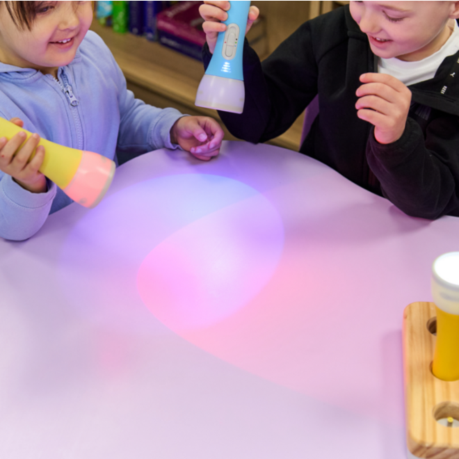 Zaklampen, 6 stuks inclusief oplaadstation