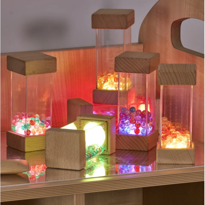 Lichtgevende houten geluidkubussen, 6 stuks