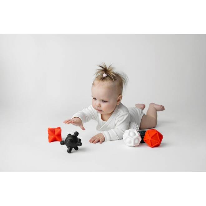 Mom's Care sensorisch speelgoed contrast ballen zwart wit 6 stuks baby
