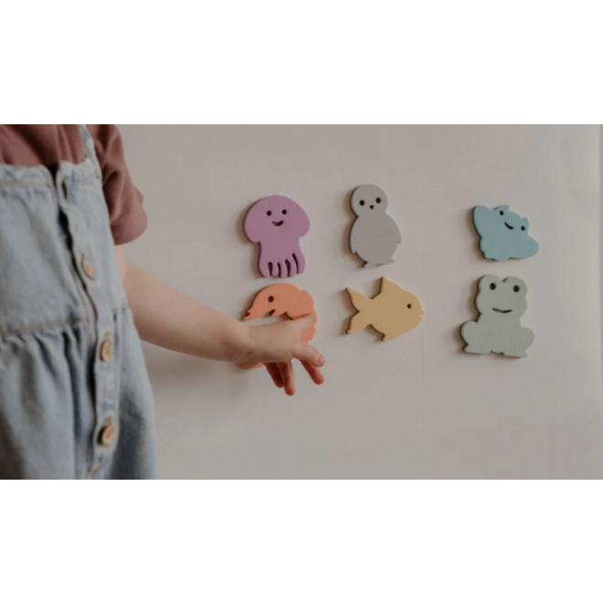 Magnetic Water Animals