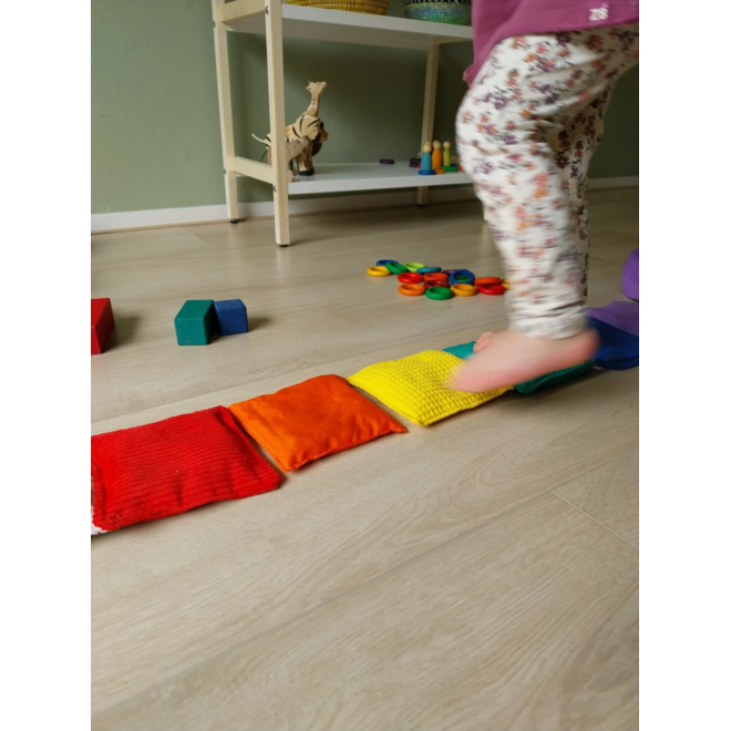 Pittenzakjes sensorisch | regenboog, 6 stuks (past bij Stapelstein)