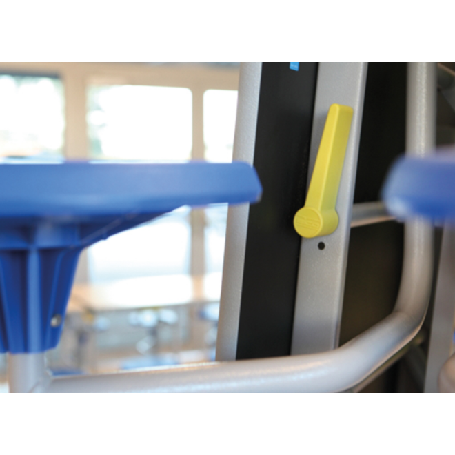 Achthoekige tafel, 8-zitter H61 136cm x 153cm x 61cm