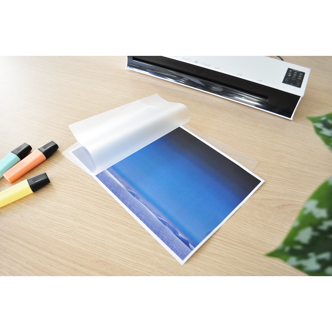 Lamineerhoes zelfklevende rug A4 80 micron glanzend 100 stuks