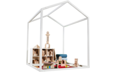 Huisje van balken 6x6 cm, hout 2x2x2 m, dakhoogte 2,5 m