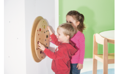 Speelwand met juwelen